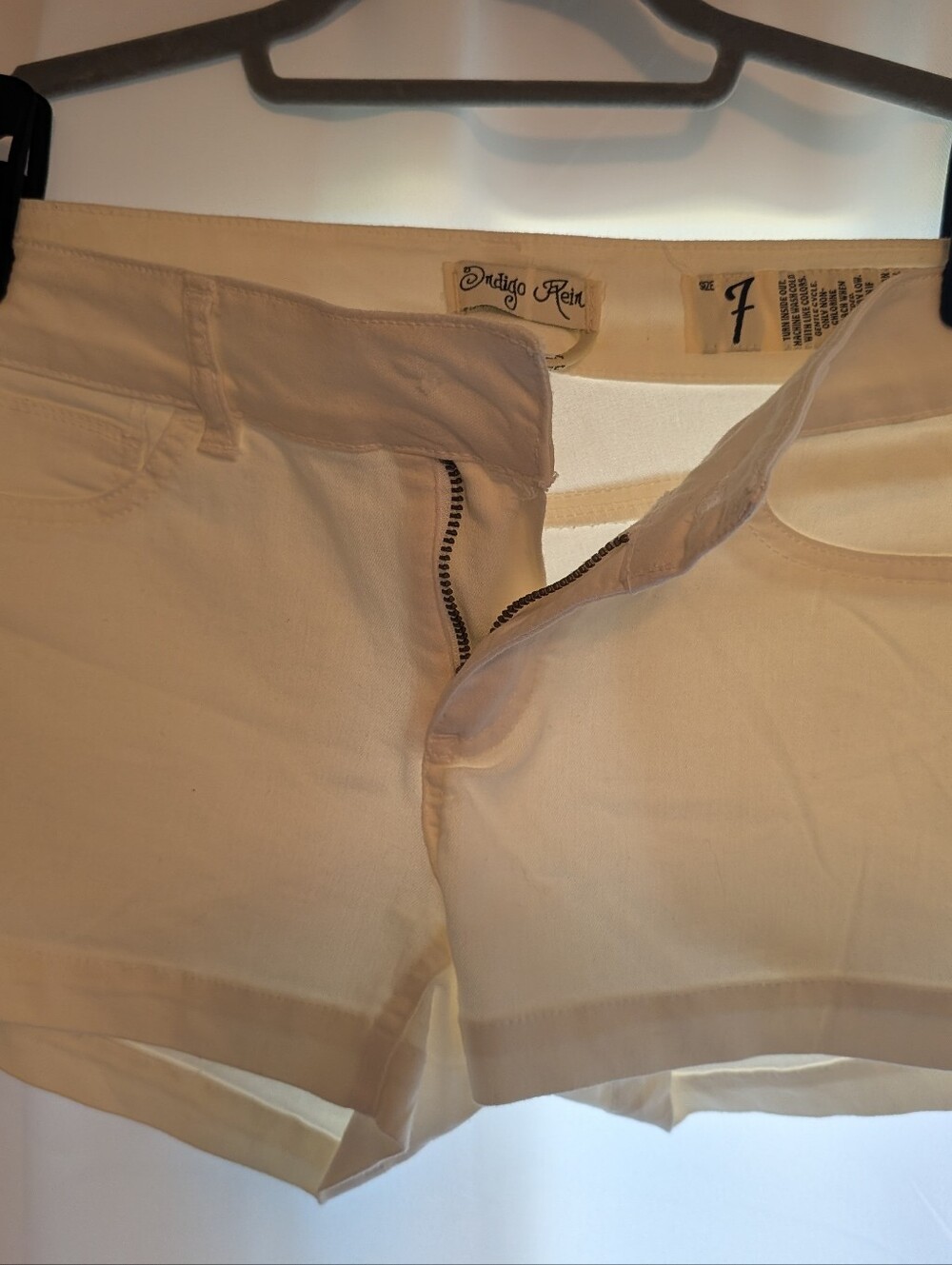 Indigo Rein Cream Women's Jean Shorts